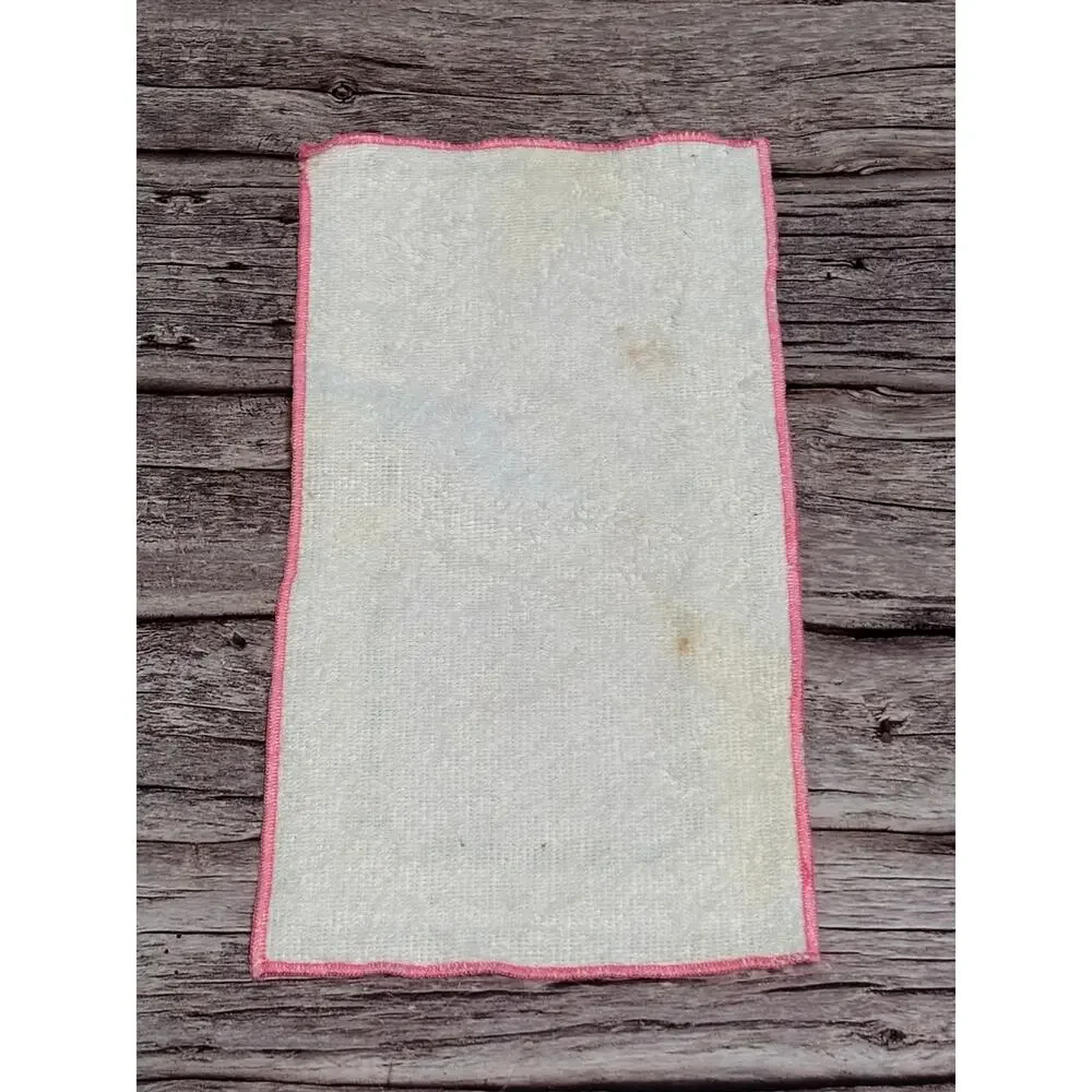 Rainbow High Pacific Coast Bella Parker Replacement Beach Towel Pink Black Gold